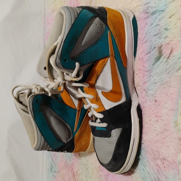 Nike Oncore Vintage Hi Top Shoes 2009 Sz.9 (X-102 CRATE) - Picture 8 of 15